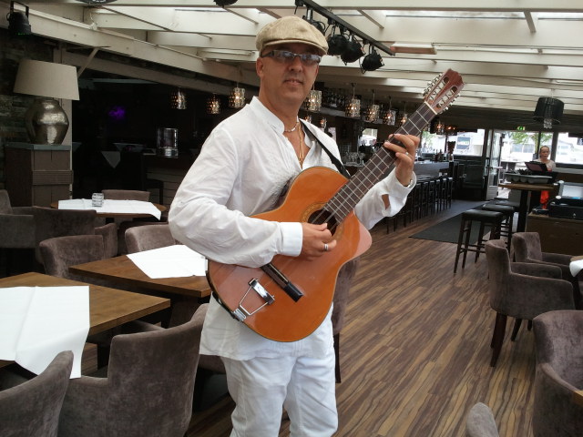 Cubaanse gitarist zanger 